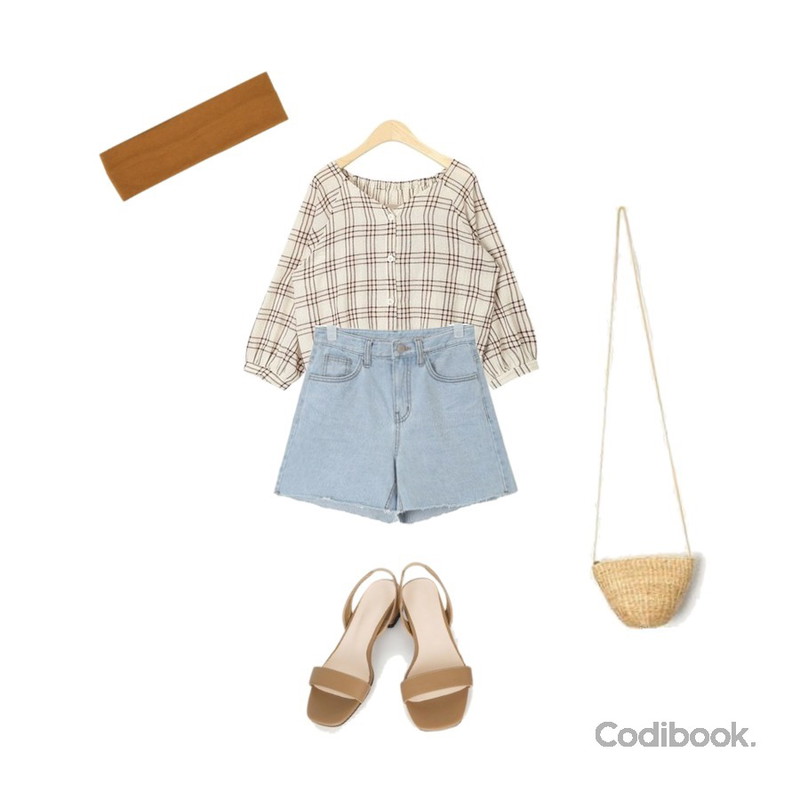 AIN clean strap heel (230-250),AIN cute mini check blouse,AIN SHALOM cutting half pants (s, m, l)등을 매치한 코디
