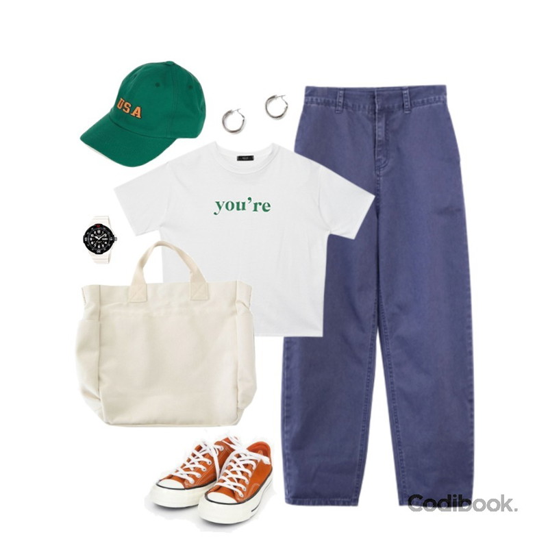 AIN coloring canvas sneakers (225-250),MIXXMIX You are Lettering Top,AFTERMONDAY high-waist washed cotton pants (midnight blue)등을 매치한 코디
