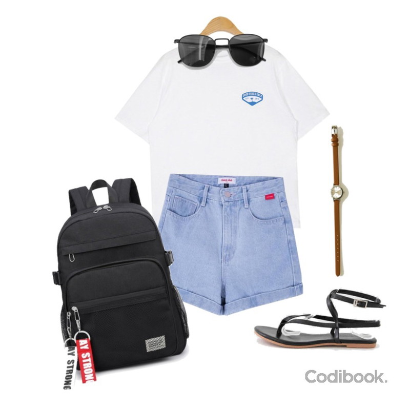 MIXXMIX Heart Pocket Denim Shorts,LOVELY SHOES 다우트 스트랩 샌들 1cm,AIN vibe boxy cotton T등을 매치한 코디
