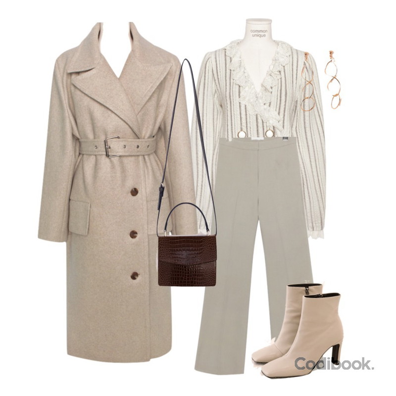 common unique GIFT LACE DOUBLE BUTTON CARDIGAN,common unique SNAP SLIT SEMI BOOTS SLACKS,common unique BIG COLLAR STRAP LONG COAT등을 매치한 코디