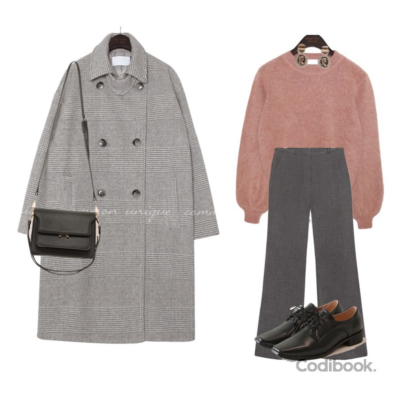 common unique ODE WOOL CHECK DOUBLE LONG COAT,common unique F/W URBAN NATURAL BOOTS SLACKS,common unique CLOUD ANGORA ROUND KNIT등을 매치한 코디