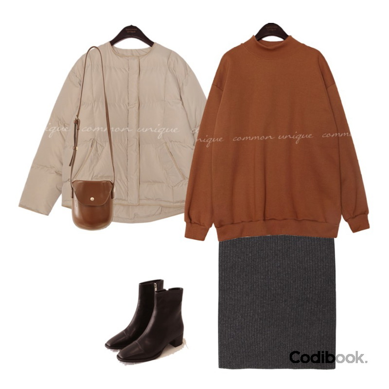 common unique [SKIRT] STROLL GOLGI WOOL KNIT LONG SKIRT,common unique COME NAPPING HALF NECK MTM,common unique HIDDEN PIPING NO COLLAR PADDING등을 매치한 코디