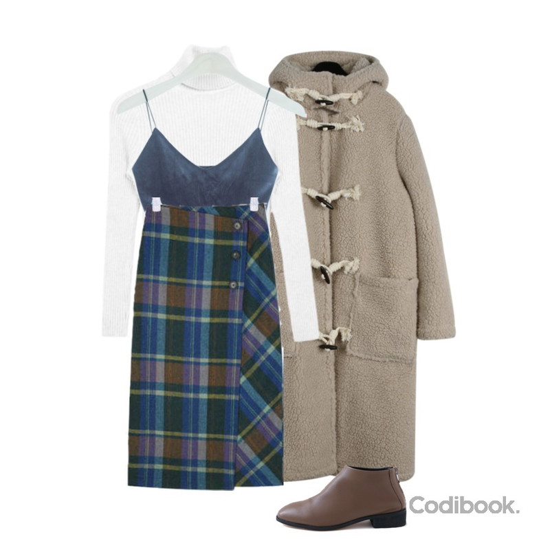 daily monday Dumble boxy long coat,MIXXMIX 블레닝 베이직 폴라 니트,GIRLS RULE 벨벳 코듀 뷔스티에 (t5329)등을 매치한 코디