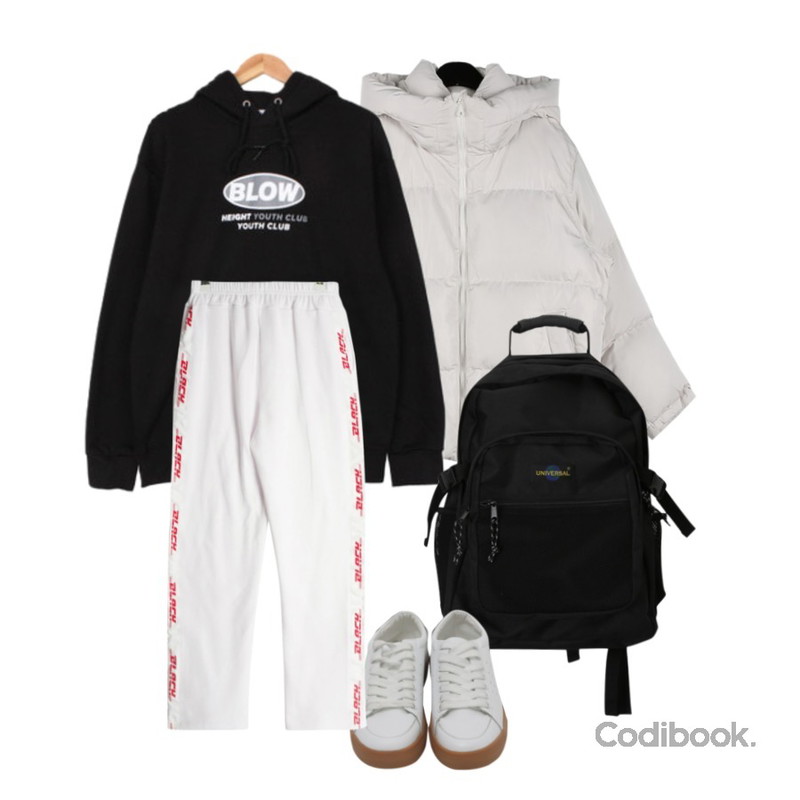 openthedoor universal backpack,daily monday Mittens short padding,BULLANG GIRL 동글블로우후드티(기모)등을 매치한 코디