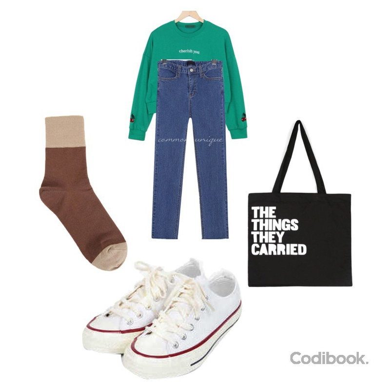 AIN patato coloration socks,common unique [BOTTOM] VIDE STRAIGHT DENIM PANTS,BULLANG GIRL 체리라인크롭MTM등을 매치한 코디