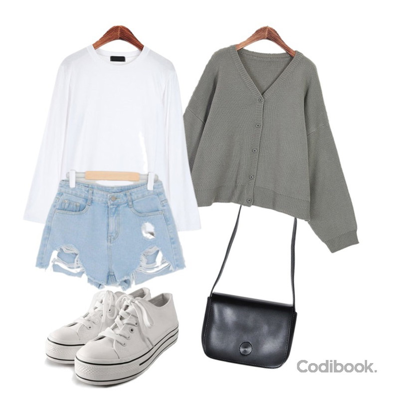 BANHARU stitch rounding square bag,ROCOSIX 파이널 무지 티셔츠,ROCOSIX 플런 브이넥 가디건등을 매치한 코디