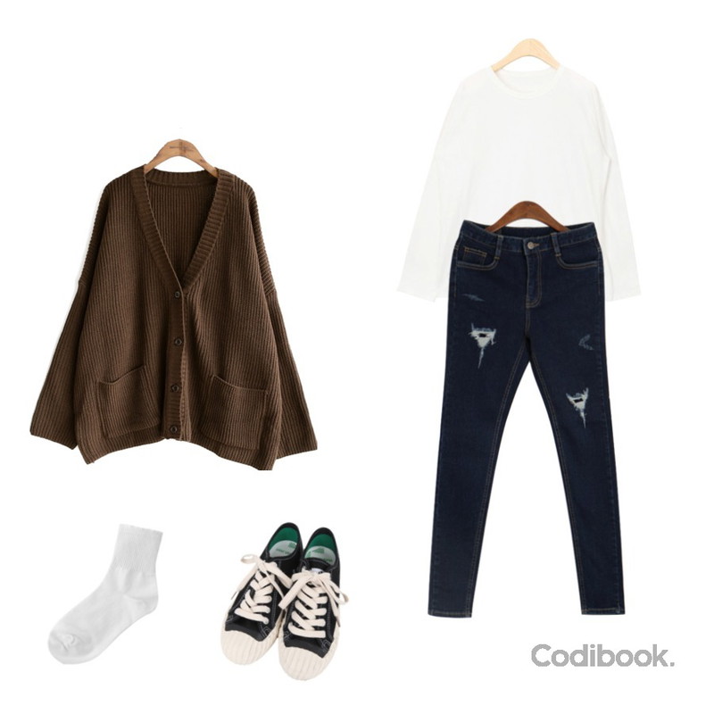 Dailyco 빈티지스키니-pt,common unique HAJJI BOXY CARDIGAN,AIN FRESH A round cotton T등을 매치한 코디