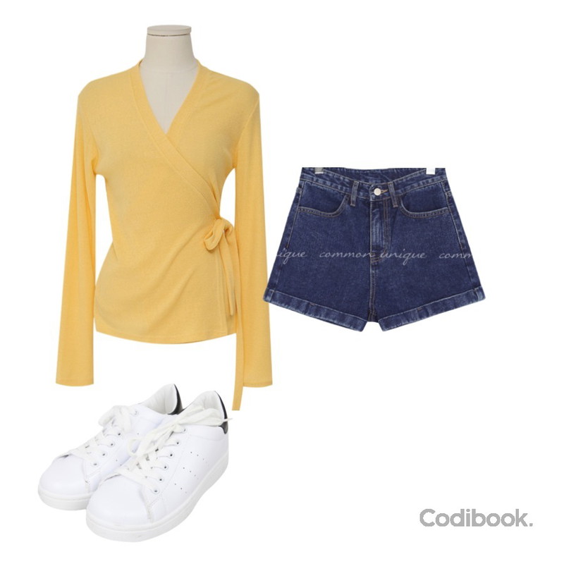 common unique CENSI ROLL UP DENIM SHORTS,BULLANG GIRL 깔끔한레터링스니커즈,From Beginning Wrap around knit cardigan_K (size : free)등을 매치한 코디