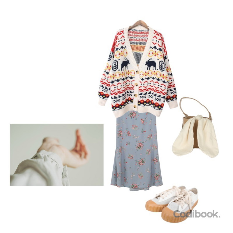 BULLANG GIRL 스트캐쥬스니커즈,BACHO 로즌 오버핏 가디건,From Beginning Raise flower flare skirt_J (size : free)등을 매치한 코디