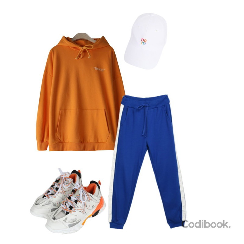 somedayif booster sneakers (2colors),BULLANG GIRL 두잇컬러볼캡,GIRLS RULE 비하인드 레터링 후디 (t6072)등을 매치한 코디