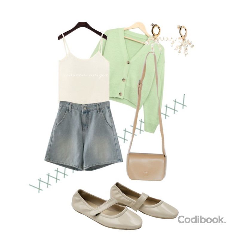 Untitled,BULLANG GIRL 줄리아크롭가디건,common unique BERIO OFF SHOULDER BLOUSE SET등을 매치한 코디