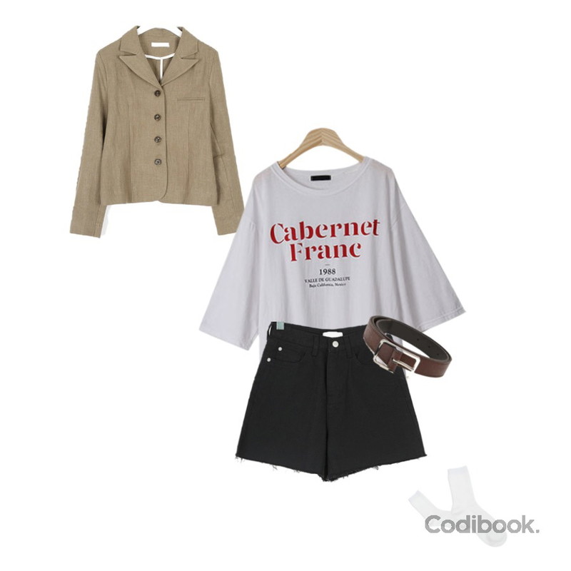 AIN maria linen short jacket,BACHO 캐비넷 박스 라운드티,ROCOSIX 밑단컷팅 3부 팬츠등을 매치한 코디