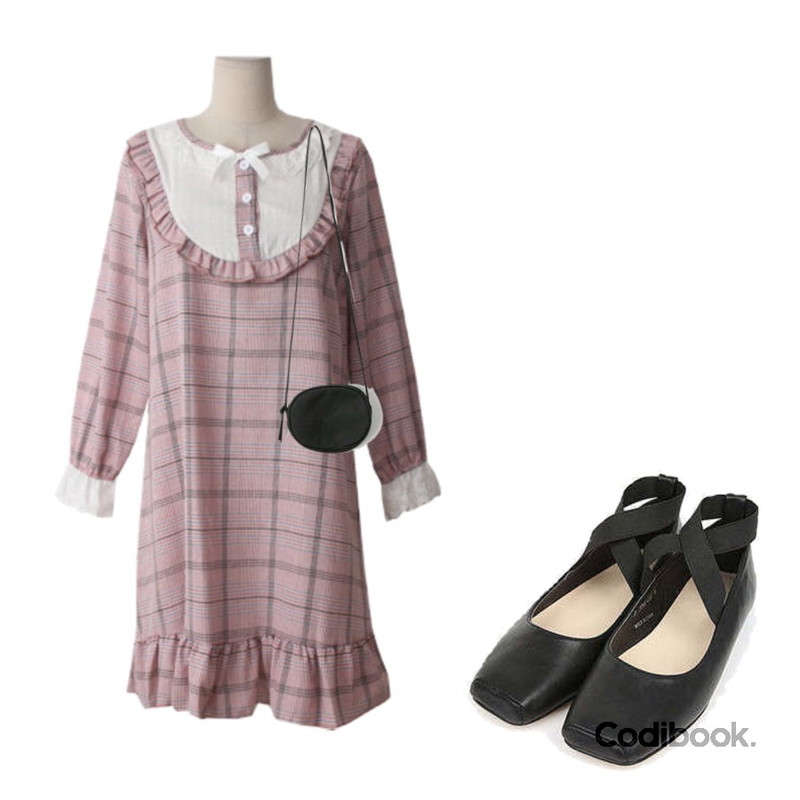 AIN girl x-banding flat shoes (230-250),BACHO 벨랑 체크 파자마원피스,AIN a round coin bag등을 매치한 코디