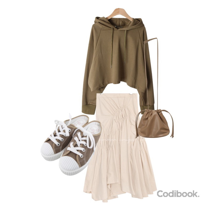 common unique [SKIRT] TOLL UNBAL SHIRRING BANDING SKIRT,BULLANG GIRL 줄스니커즈블로퍼,BACHO 슈드 크롭 후드티셔츠등을 매치한 코디