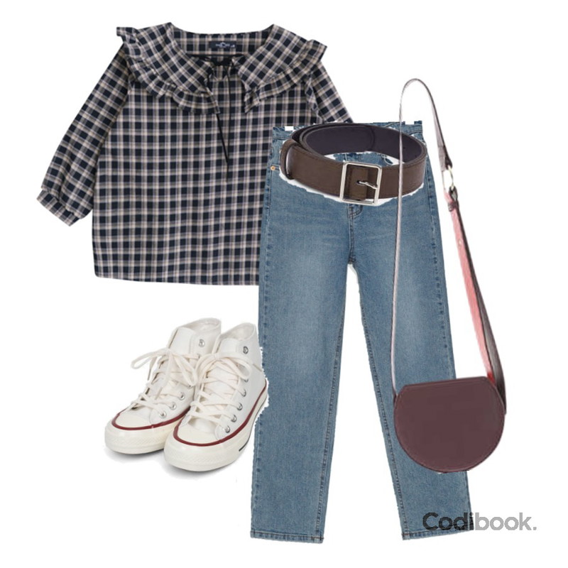 AIN matte square belt,BANHARU normal vintage washing jean,GIRLS RULE 블록 프릴 블라우스 (bl0040)등을 매치한 코디
