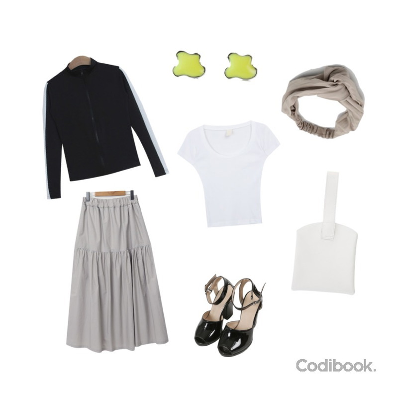 MINIBBONG 프로포즈 힐,ROCOSIX 드밍온 핸드백,From Beginning Raina long flare skirt_K (size : free)등을 매치한 코디