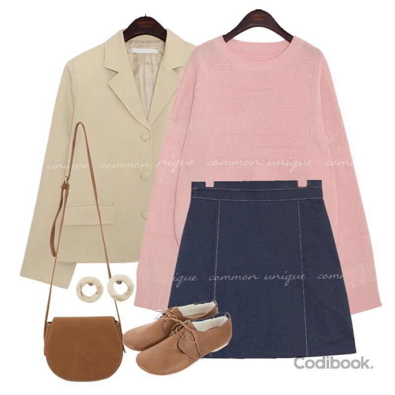 common unique WOODS RAYON WRAP BUTTON JACKET,common unique [SKIRT] TRAVIS STITCH SPAN MINI SKIRT,common unique SLOW SQUARE PATTERN LOOSE FIT KNIT등을 매치한 코디