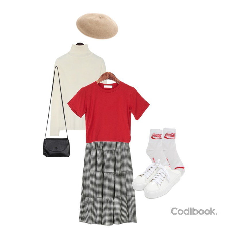 AIN long check cancan skirt,BULLANG GIRL 로코레터링양말등을 매치한 코디