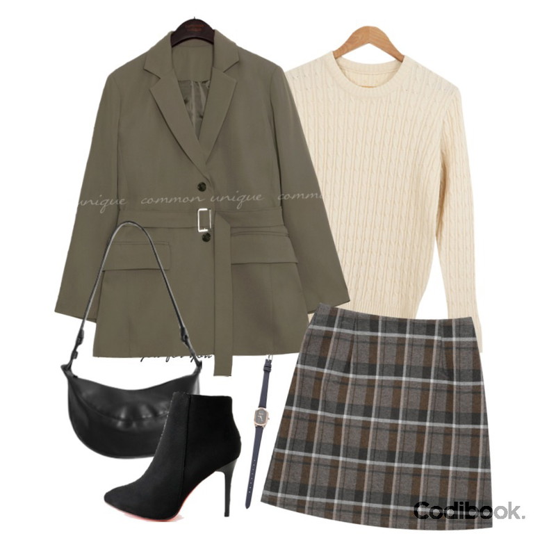 LOVELY SHOES 세디즈 앵클부츠 10cm,ROCOSIX 우미 심플 시계,common unique LOOSA BELT TAILORED JACKET등을 매치한 코디