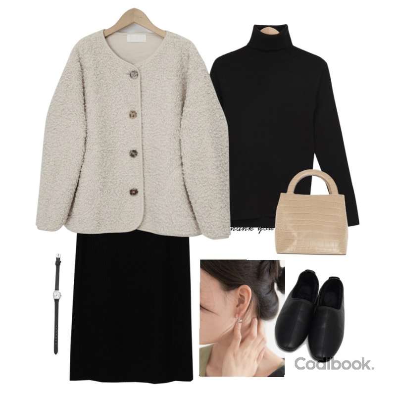 ROCOSIX 포히션 데일리 시계,peachpicnic earring 178,UPTOWN HOLIC 토드 크로커 bag (*5color)등을 매치한 코디