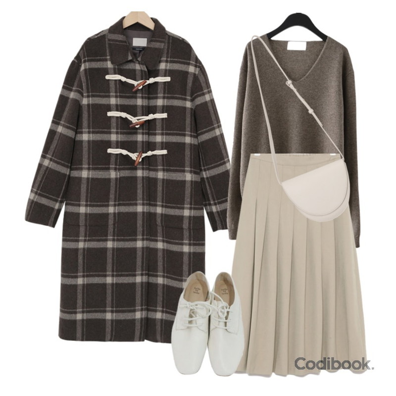 BITDA 엘라 shoes (3color),From Beginning Second round shape bag_C (size : one),AIN banding pleats flare skirt등을 매치한 코디