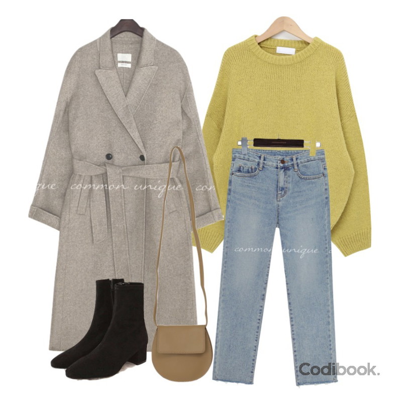 common unique PUG NAPPING STRAIGHT DENIM PANTS,common unique ROSE SUEDE SLIM ANKLE BOOTS,common unique HAND MADE WOOL 70% COAT - 2 TYPE등을 매치한 코디