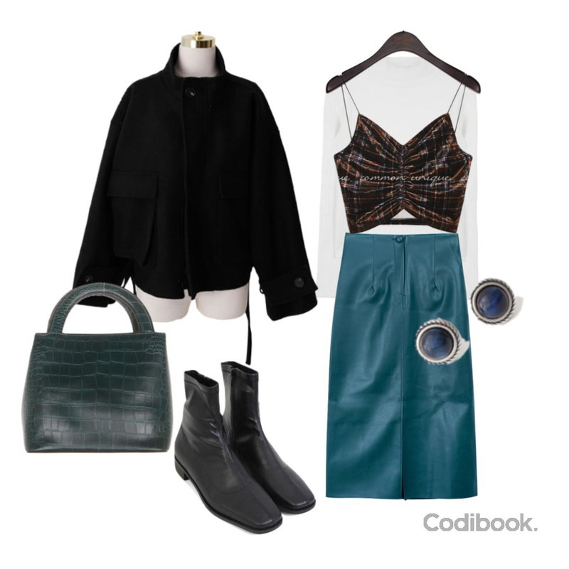 MIXXMIX 마블 골지 반하이넥 니트,AFTERMONDAY bluetiger gemstone earrings,biznshoe Center line ankle boots등을 매치한 코디