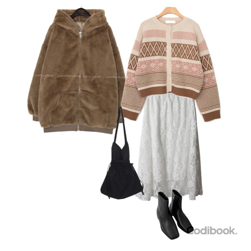 BULLANG GIRL 미드스트링에코백,moaol jacquard detail crop cardigan (3colors),biznshoe Square center line boots (4color)등을 매치한 코디