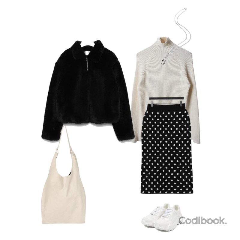 openthedoor pouch set leather tote bag (2 color),openthedoor SALE candy platform sneakers (5 color),openthedoor moebius necklace등을 매치한 코디