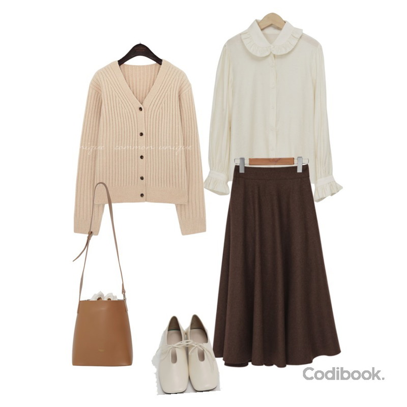 From Beginning Any various three-way bag_M (size : one),From Beginning Ribbon string flat shoes_C (size : 230,235,240,245,250),From Beginning Lesse flare wool skirt_U (울 5%) (size : free)등을 매치한 코디