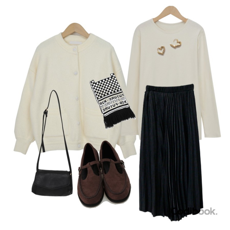 openthedoor future knit muffler,AFTERMONDAY matt tension tights (2colors),From Beginning Area daily cross bag_A (size : one)등을 매치한 코디