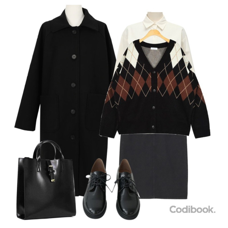 MOMORIT 사각 버클 크로스백 (3color),AIN mori argyle cardigan,AFTERMONDAY glossy daily oxford shoes등을 매치한 코디