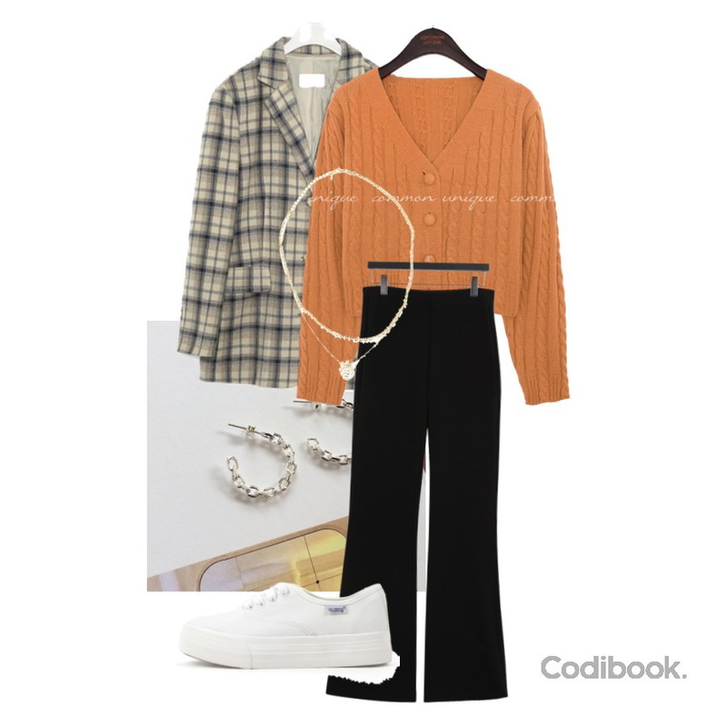 biznshoe Basic cotton sneakers (4color),lavenir (silver925) big chain earring,ROCOSIX 멘더 라운드 네크리스등을 매치한 코디