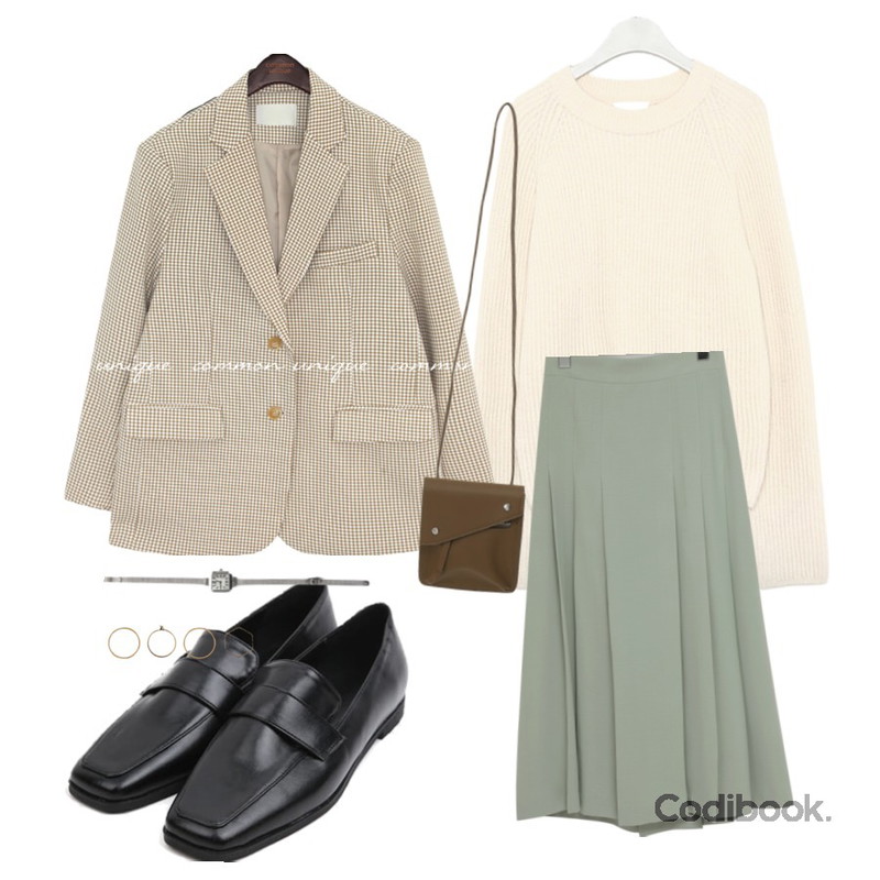 BANHARU daily simple 4ring set,BULLANG GIRL 사각형메탈시계,From Beginning Unique cover cross bag_Y (size : one)등을 매치한 코디
