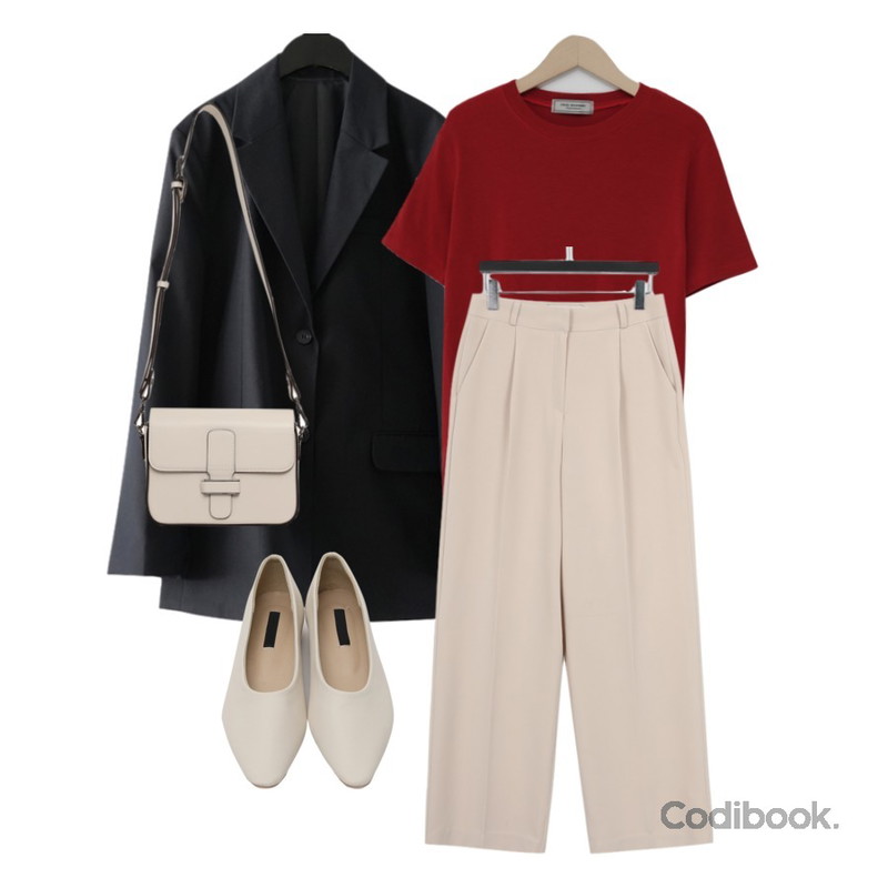 From Beginning Mild spitz flat shoes_S (size : 225,230,235,240,245,250),From Beginning Made_top-207_color span T_S (size : free),From Beginning Able belt strap cross bag_C (size : one)등을 매치한 코디