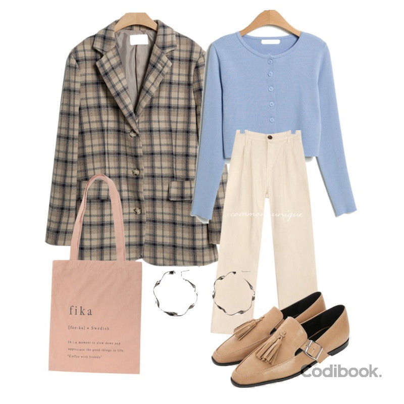 BANHARU unique twist circle earring,ROCOSIX 다이링 테슬 로퍼,common unique CLEND NAPPING COTTON PANTS등을 매치한 코디