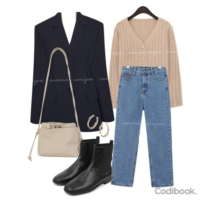 moaol lustrous middle walker (4colors),AFTERMONDAY gorgeous bold earrings,From Beginning Shirring strap two-way bag_J (size : one)등을 매치한 코디