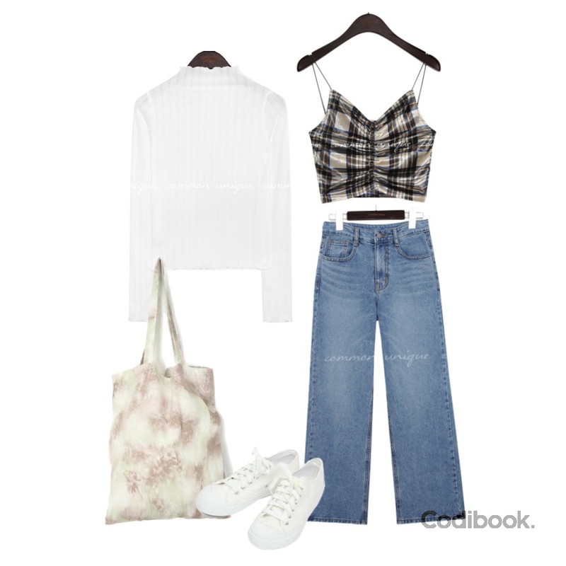 AIN basic monday sneakers (230-250),AIN lora watery eco bag,common unique SLIM HALF NECK GOLGI WAVE T등을 매치한 코디