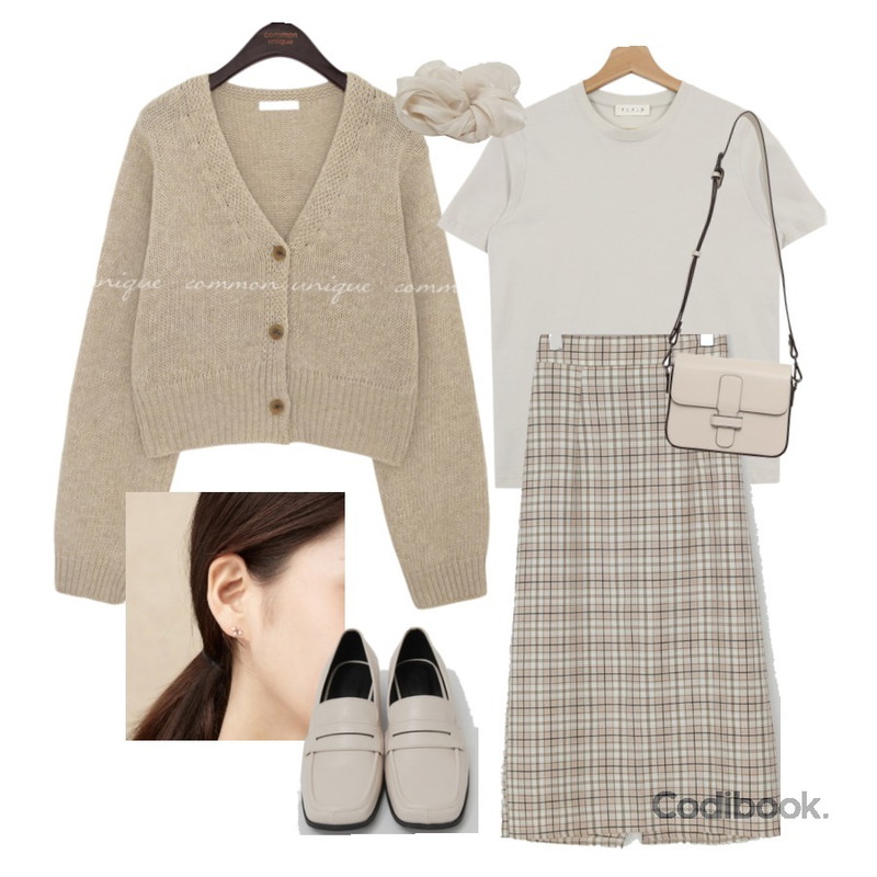 From Beginning Able belt strap cross bag_C (size : one),From Beginning Broad square toe loafer_C (size : 225,230,235,240,245,250),From Beginning Satin bold hair string_Y (size : one)등을 매치한 코디