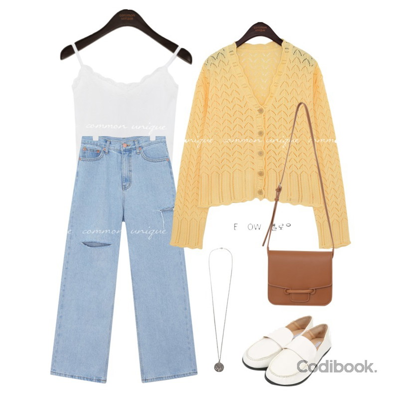 biznshoe Silve pendant necklace,AIN may cutie round loafer (225-250),From Beginning Door daily cross bag_Y (size : one)등을 매치한 코디