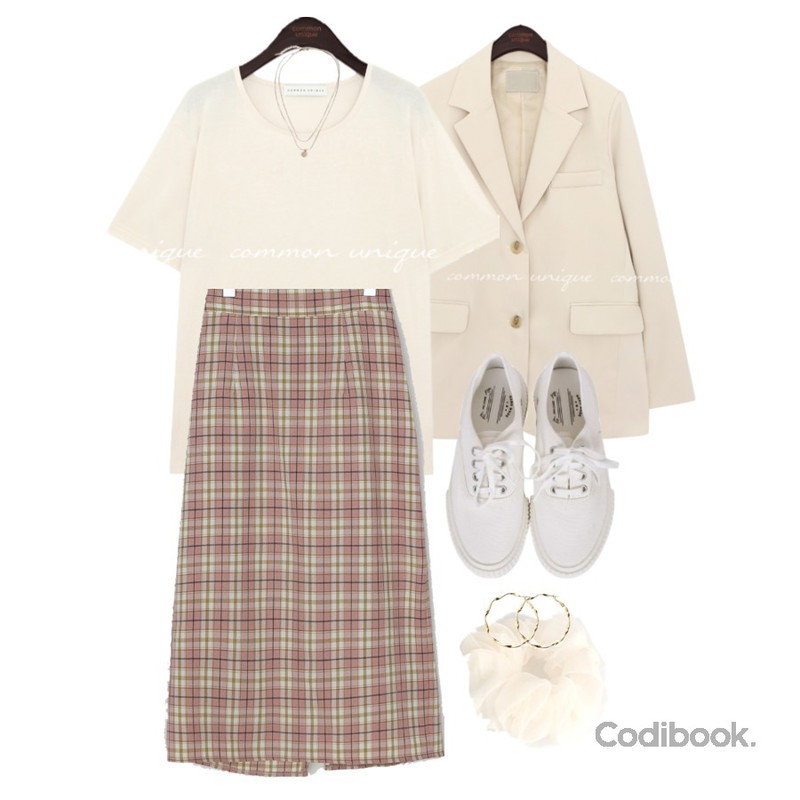biznshoe Couple sneakers (4color),ROCOSIX 제이비 이어링,From Beginning Coin layered necklace_K (size : one)등을 매치한 코디