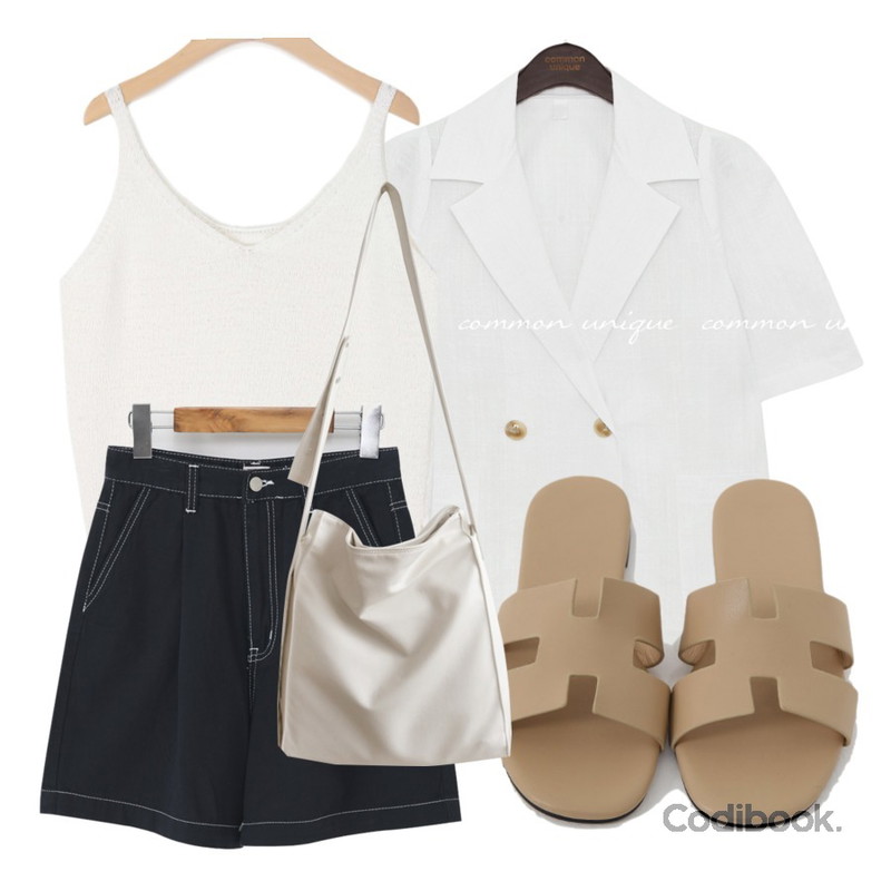 From Beginning 벨로 플랫슬리퍼 (4color),From Beginning 스티치 핀턱하프팬츠 (2color),AFTERMONDAY simple square cross bag (5colors)등을 매치한 코디