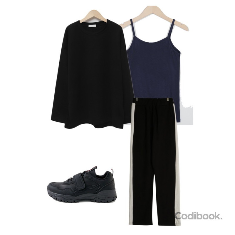 From Beginning Boxy slit cotton T_S (기모) (size : free),LOVELY SHOES 셀럽 벨크로 스니커즈 3.5cm,GIRLS RULE 페페 라인 트레이닝 팬츠 (pt1976)등을 매치한 코디