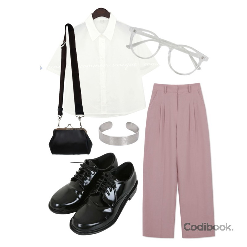 biznshoe Metal bracelet,Zemma World Derby-로퍼,BITDA 클러치백등을 매치한 코디