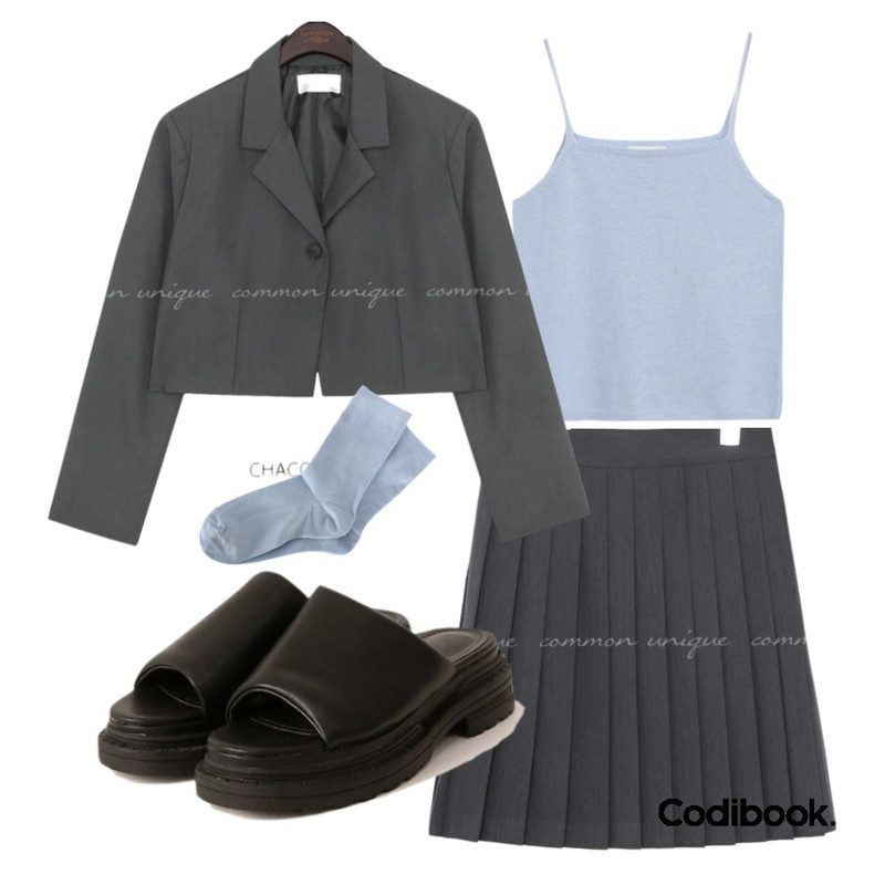 biznshoe Basic ankle socks (10colors),common unique PEEN WIDE STRAP SLIPPER,common unique SEED ONE BUTTON JACKET등을 매치한 코디