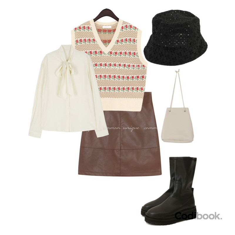 somedayif 펀칭 플라워 버킷 햇,UPTOWN HOLIC 시라노 bag (*3color),common unique RUVY FLOWER PATTERN KNIT VEST등을 매치한 코디