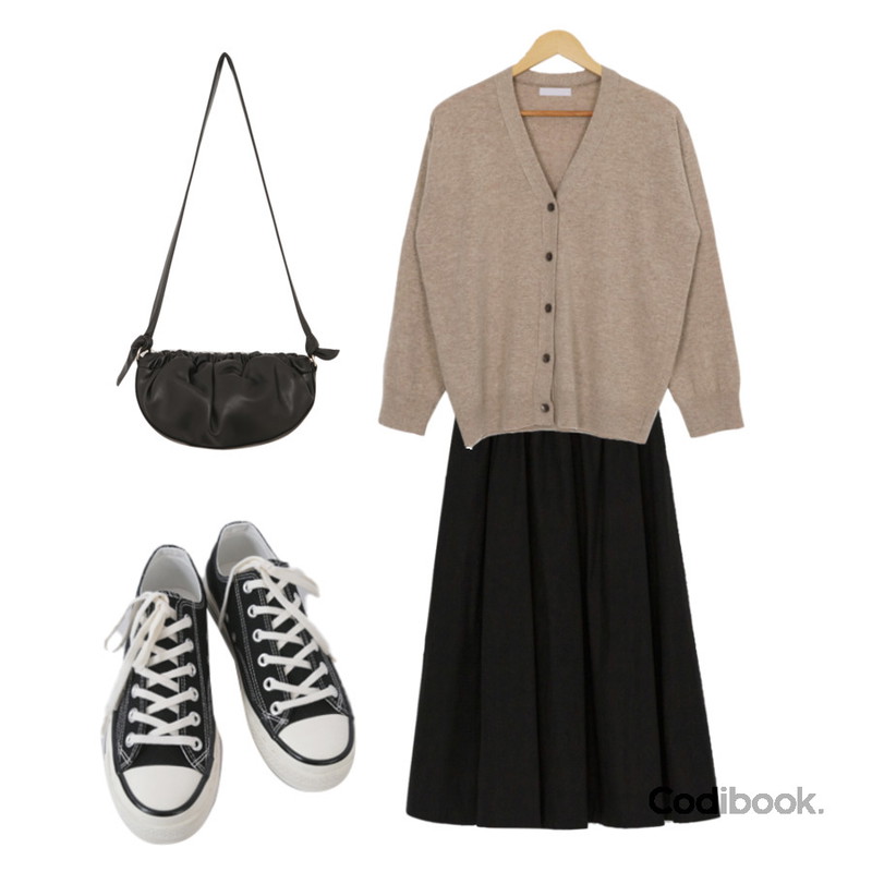 AFTERMONDAY basic casual color sneakers (10colors),common unique MINI DUMPLING BAG,AWAB 에디베이직울가디건(울50%/8color)등을 매치한 코디