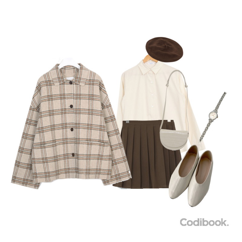ENVYLOOK 큐빅메탈와치,AIN hay half wool handmade coat,From Beginning 파이톤 하프문크로스백 (3color)등을 매치한 코디