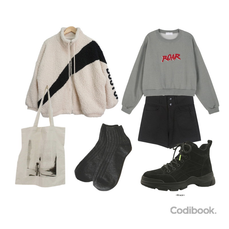 AFTERMONDAY ankle golgi socks(3colors),BITDA 포토에코 bag,dangosister 투버튼하이핫팬츠(2c)등을 매치한 코디