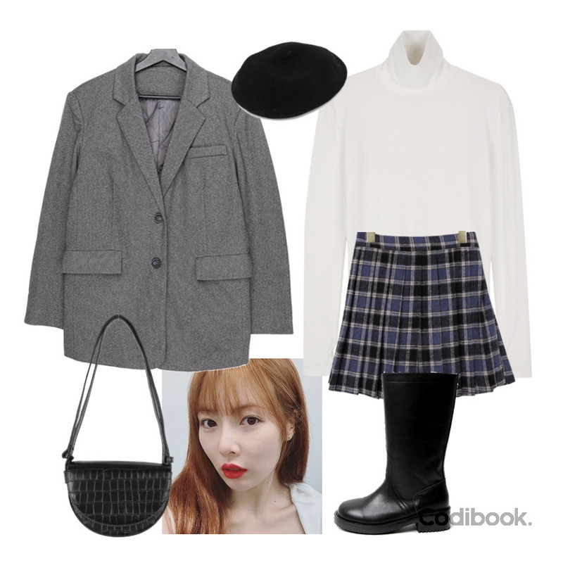 somedayif 배리어스 울 베레모,somedayif 로아 애니멀 패턴 하프 문 숄더 백,LOVELY SHOES 프레키 스마일 펀칭 롱부츠 4cm등을 매치한 코디